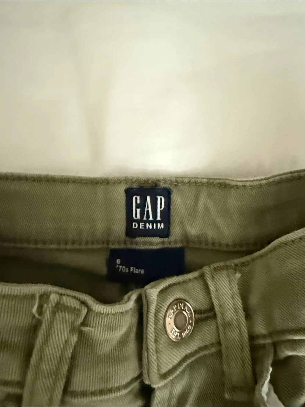 GAP olive green